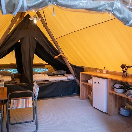 Huttopia Campsite
