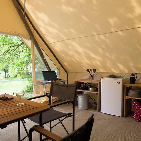 Huttopia Campsite