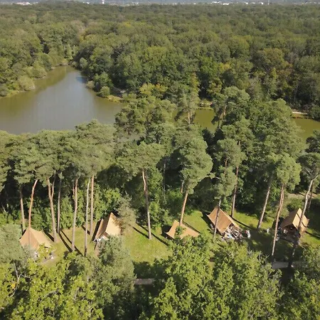 Campsite Huttopia 3*
