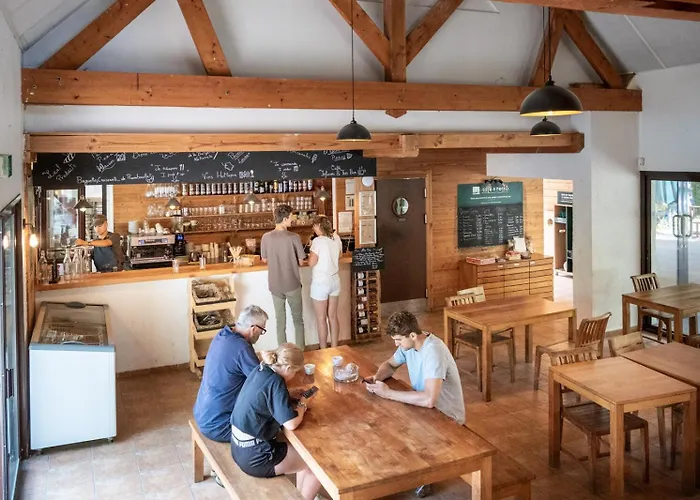 Κάμπινγκ Huttopia Rambouillet