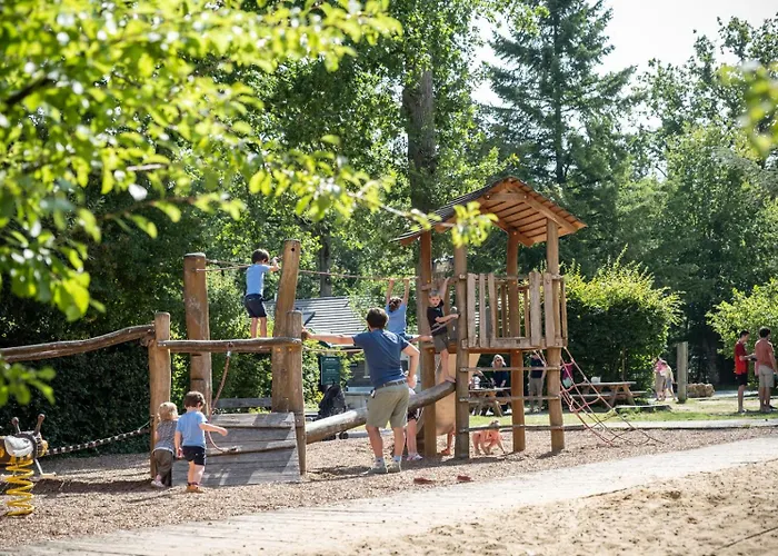 Κάμπινγκ Huttopia