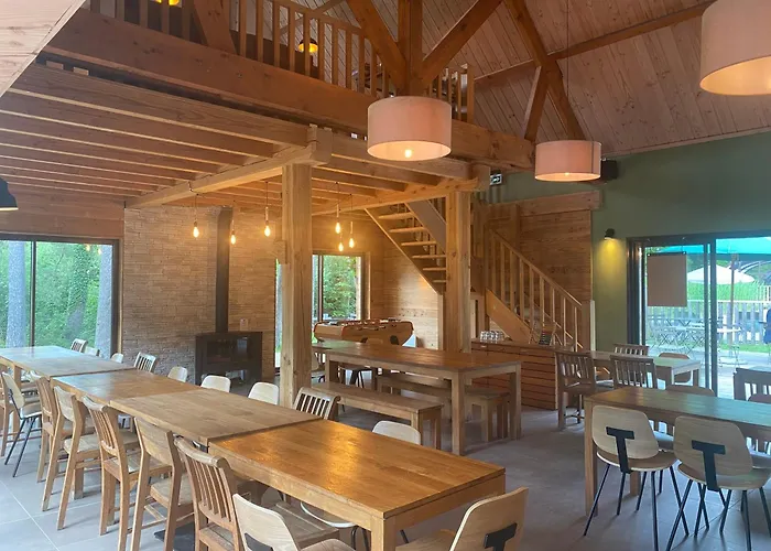 Huttopia Κάμπινγκ 3*